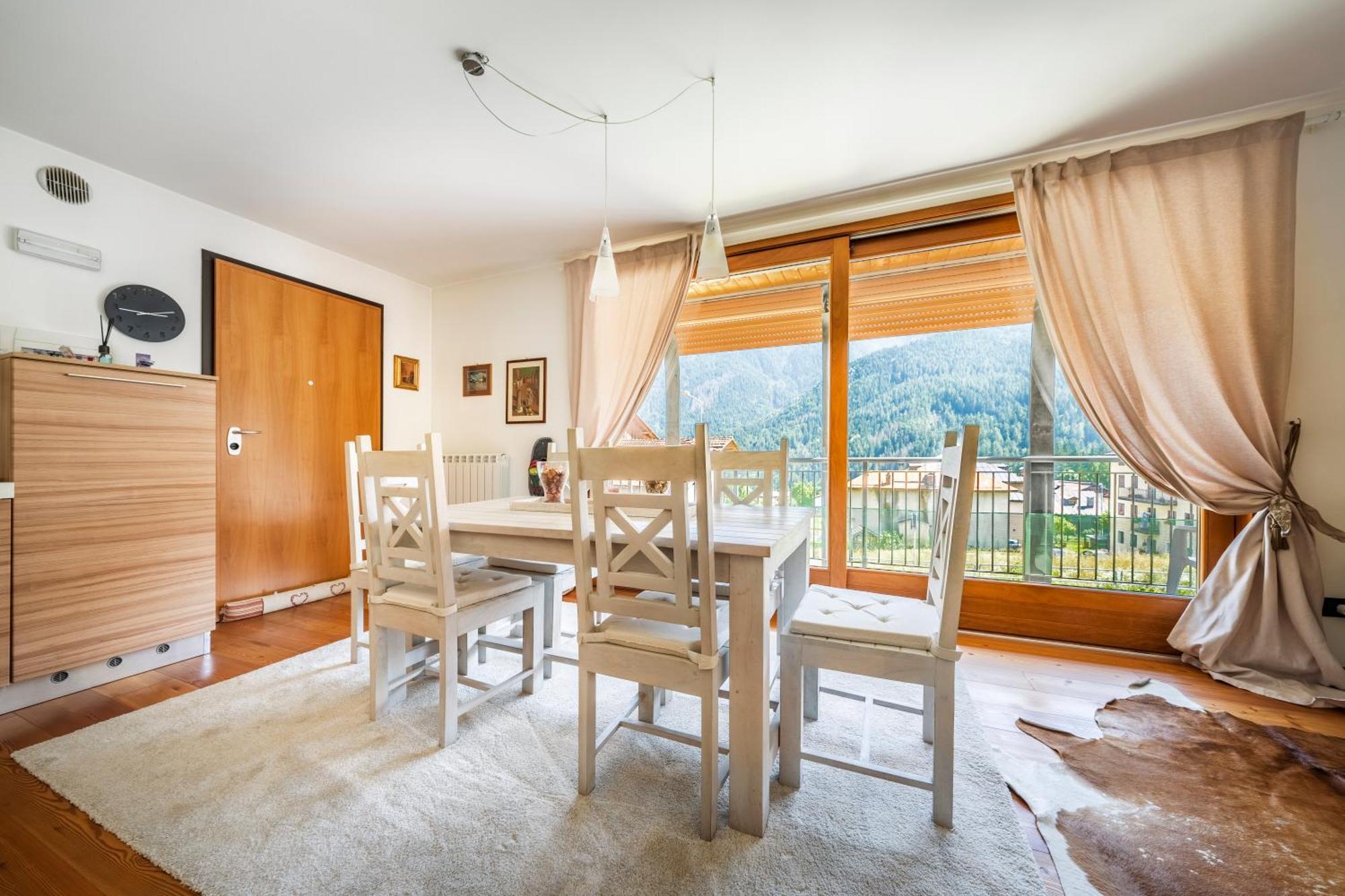 Dolomiti Cortina Con Parcheggio - Caldo E Accogliente Trilocale *